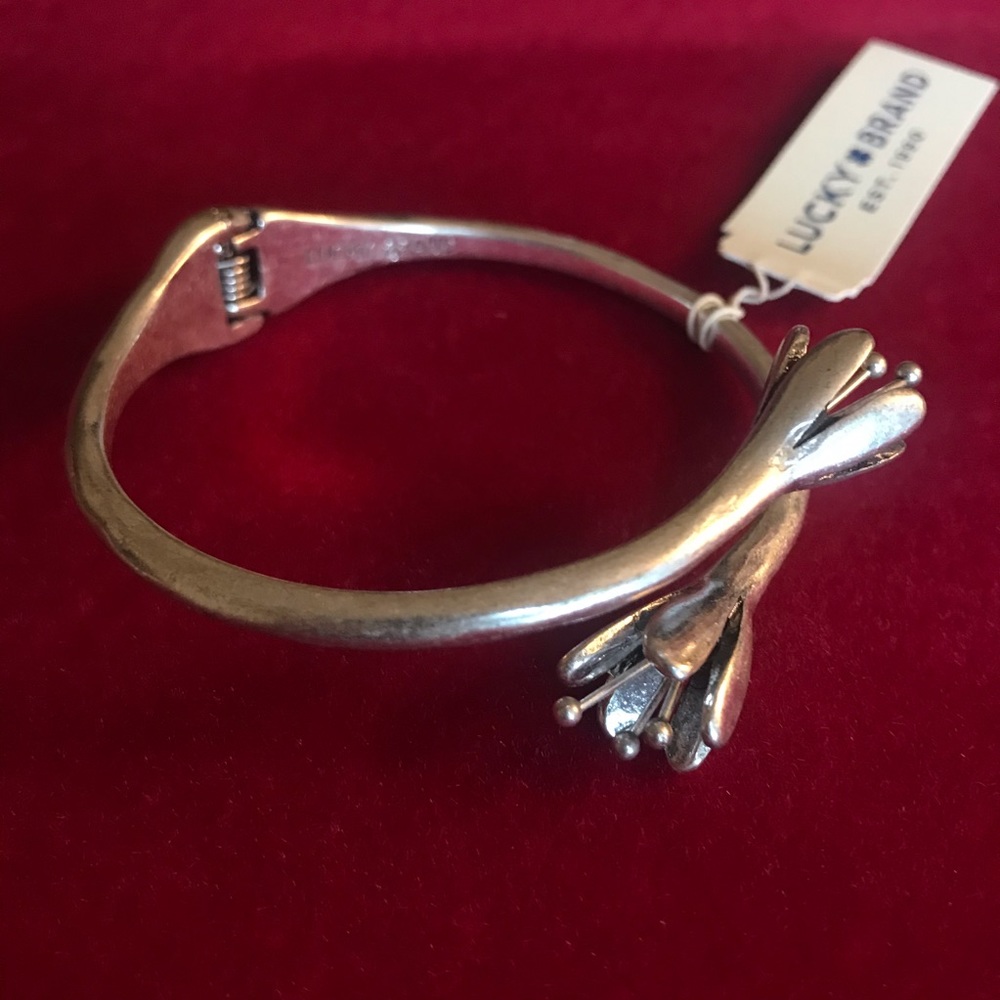 Lucky Brand Flower Bracelet